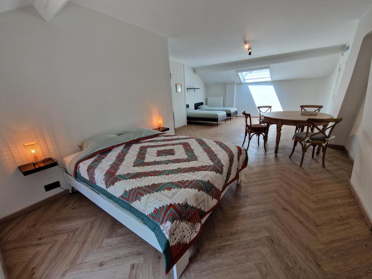Habitat Bed and Breakfast Momignies Exteriör bild
