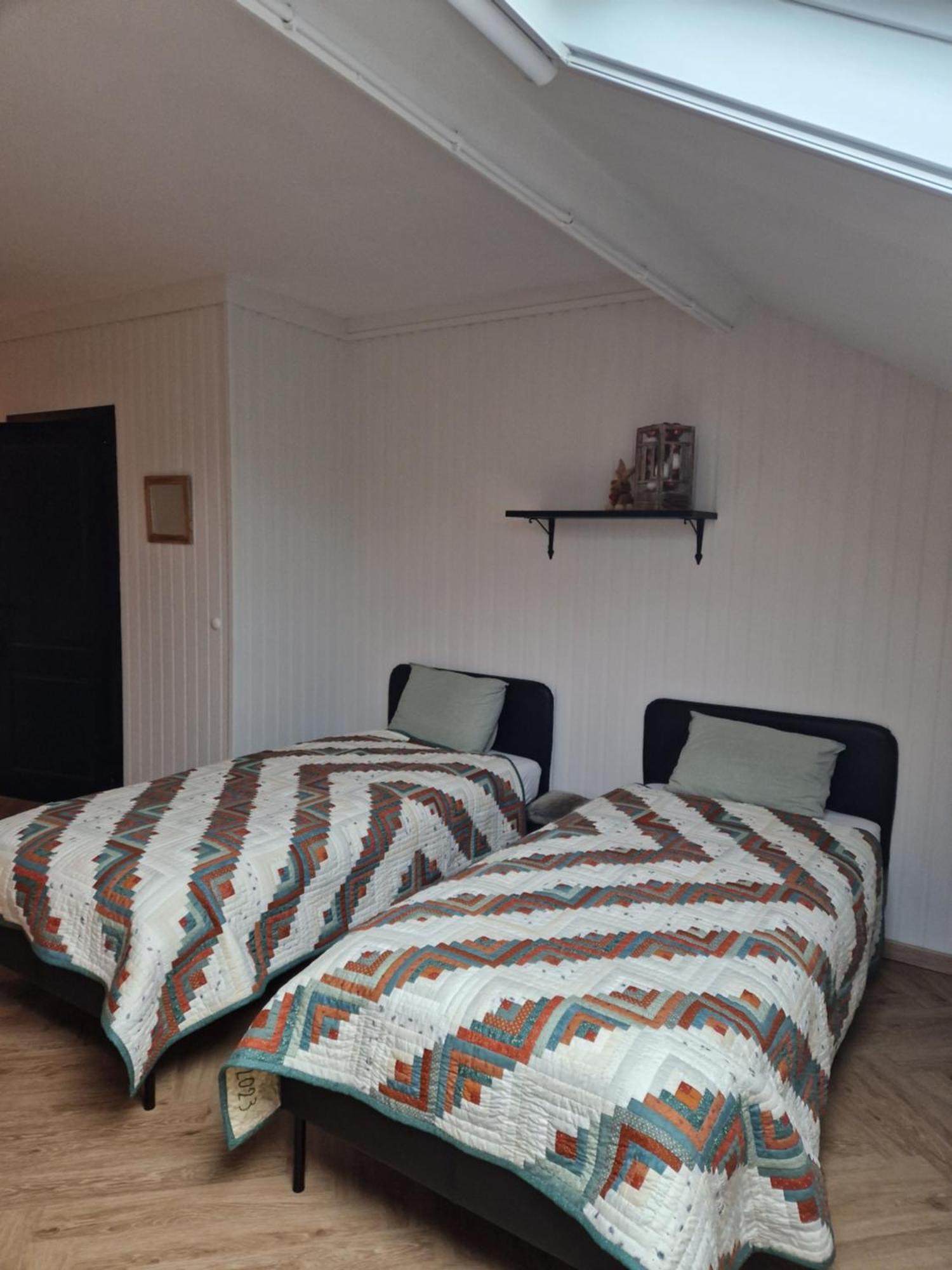 Habitat Bed and Breakfast Momignies Exteriör bild