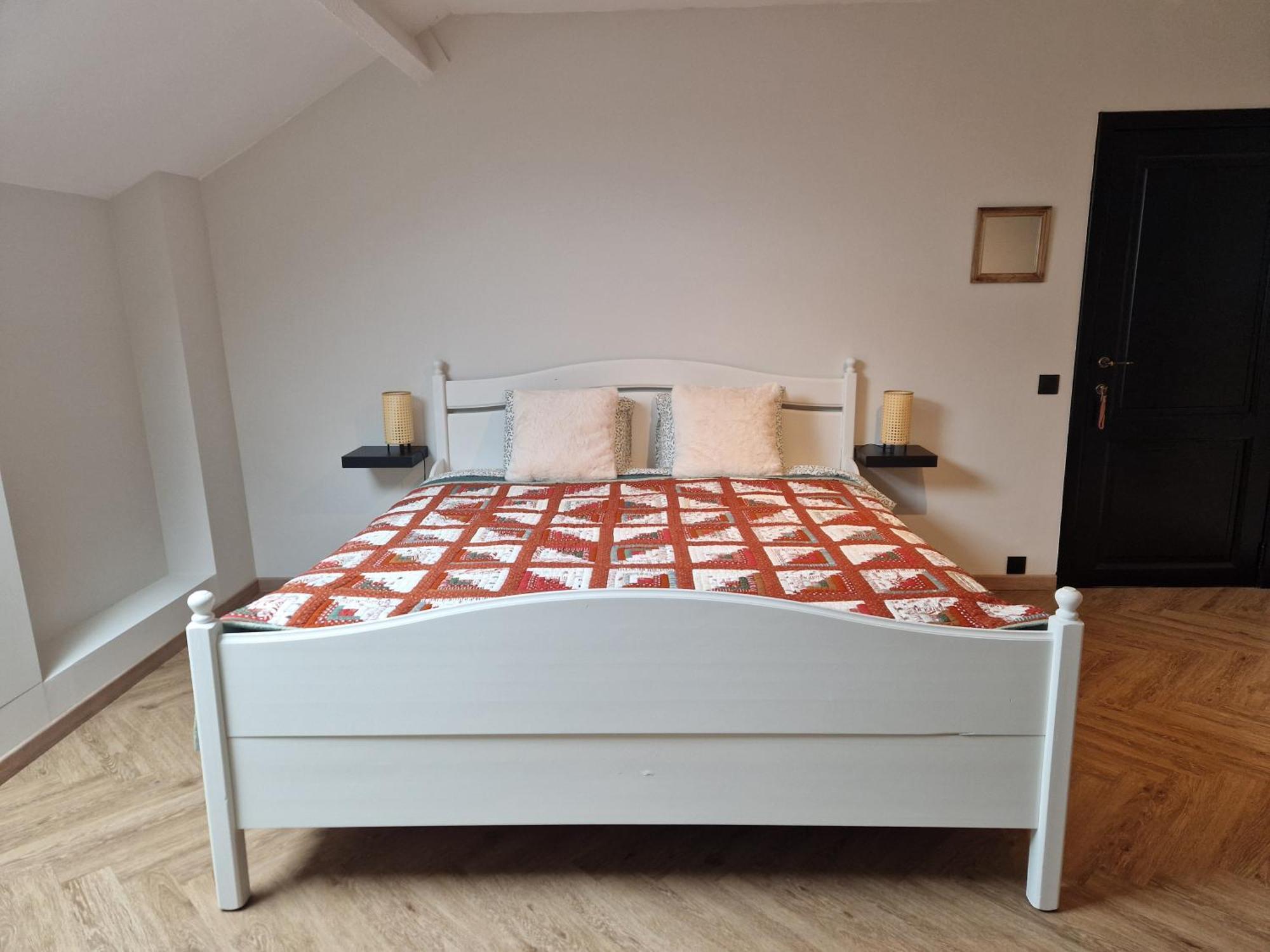 Habitat Bed and Breakfast Momignies Exteriör bild