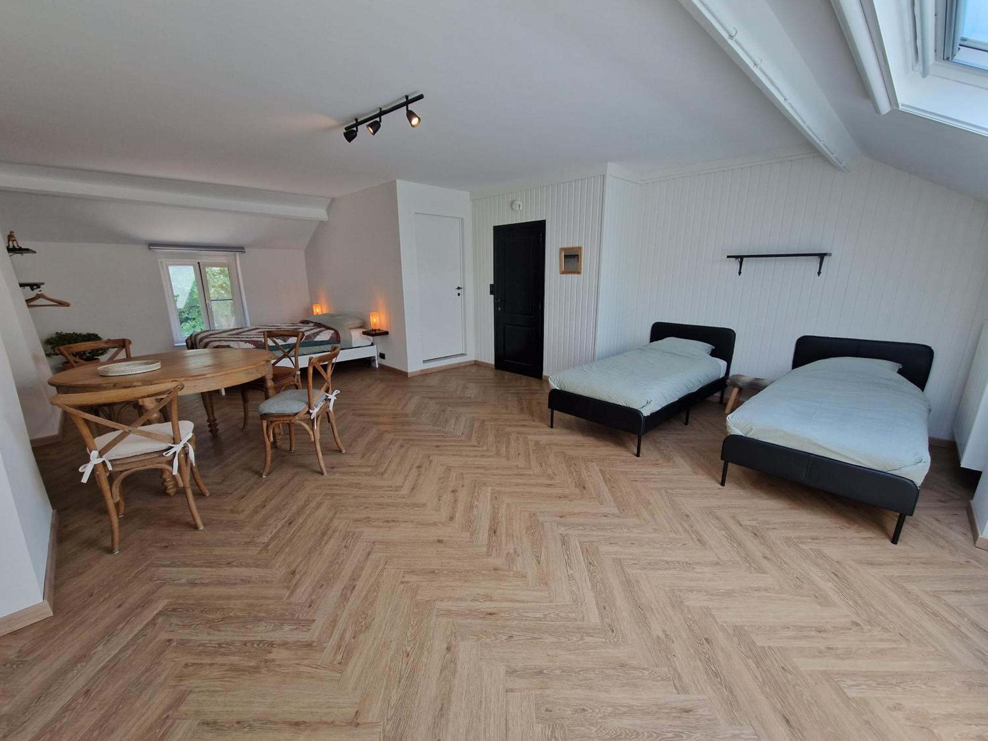 Habitat Bed and Breakfast Momignies Exteriör bild